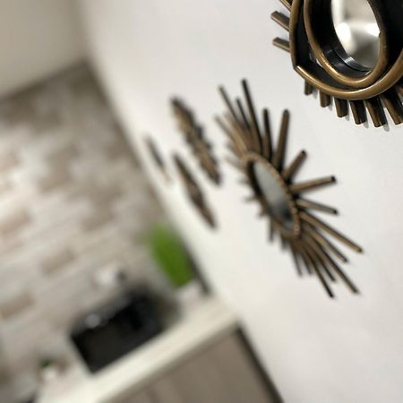 Luxurious 2 Bed Apartment In Heart Of Burnley With Private Parking 외부 사진